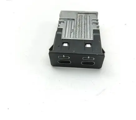 BMW 3 G20 G21 USB socket connector 8711938