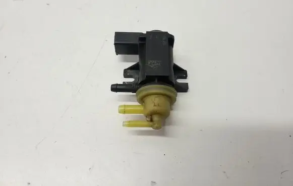 Volkswagen Tiguan Turbo solenoid valve 1K0906627B