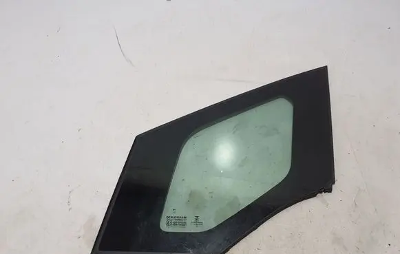 Renault Kangoo III Front door vent window glass four-door 802638203R