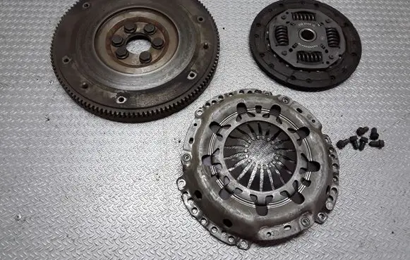 Skoda Fabia Mk1 (6Y) Clutch set kit R0301052710 319014910 119012810