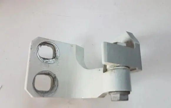 Fiat 500X Rear door upper hinge A048903 68246418AA