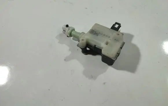 Ford Mondeo Mk III Central locking motor 7703005010