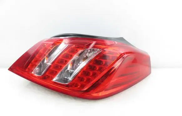 Peugeot 508 Rear/tail lights 9686293680