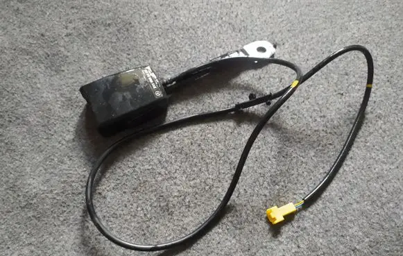 Mercedes-Benz E W211 Seat belt trim 2118602469