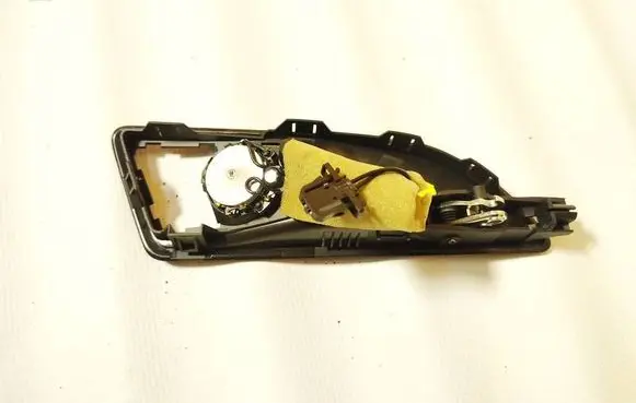 Skoda Octavia Mk2 (1Z) Rear door interior handle 1Z0839247