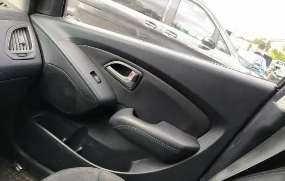 Hyundai ix35 Sliding door card 
