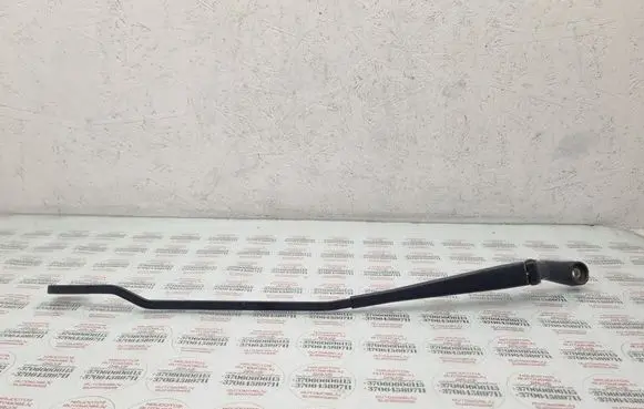 Volkswagen PASSAT B5 Front wiper blade arm 3B1955410