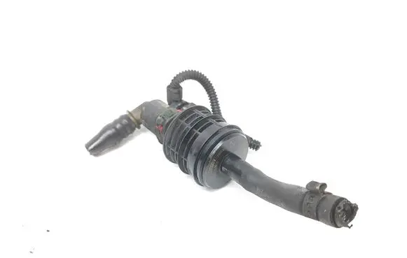 Mercedes-Benz CLA C118 X118 Vacuum valve A0004703700 0280142606