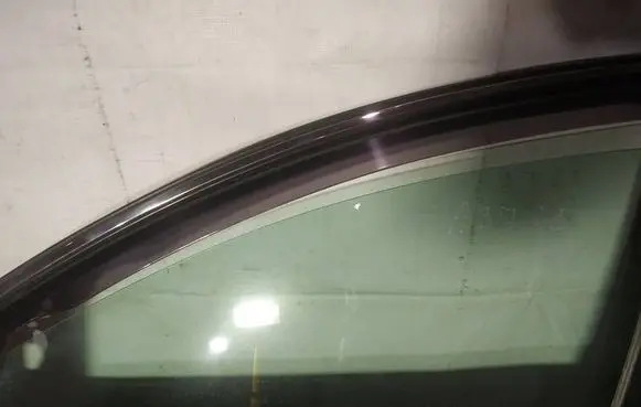 Fiat Croma Front door window glass four-door AS2