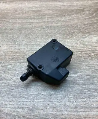 Volvo S40, V40 Fuel tank cap lock motor 