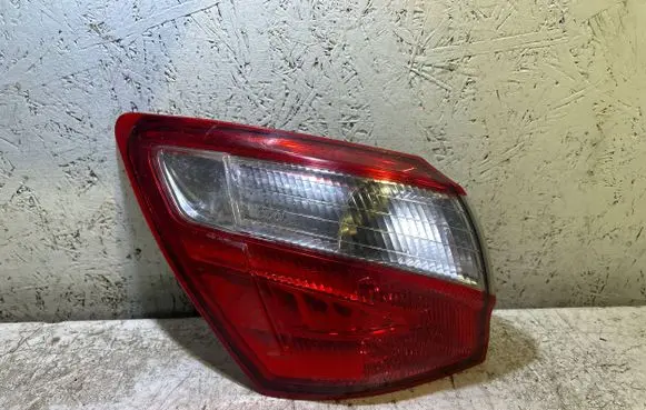 Nissan Qashqai+2 Rear/tail lights