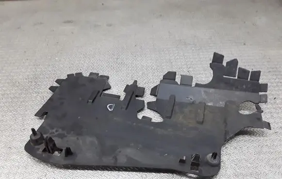 Peugeot 1007 Intercooler air guide/duct channel 9680348680