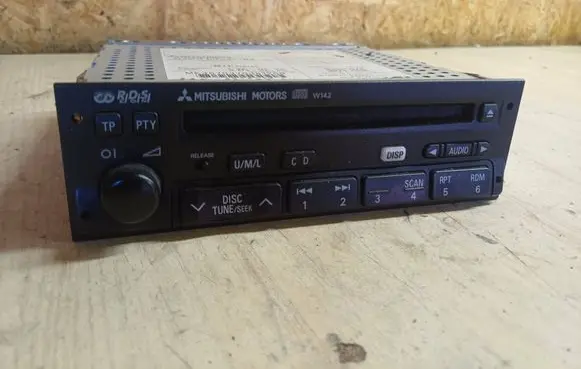 Mitsubishi Space Star Radio/CD/DVD/GPS head unit MZ312720 020193 PH3000B