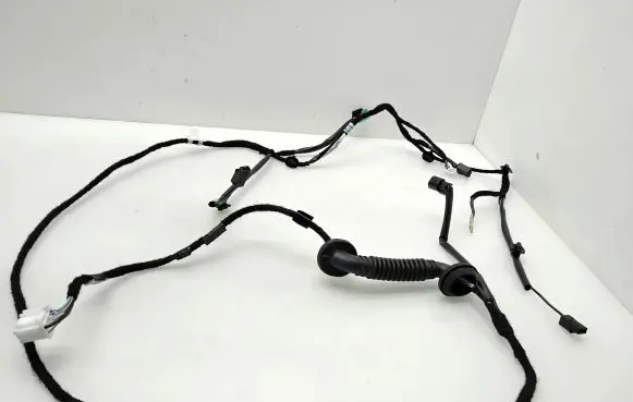 Suzuki Swift III Tailgate/trunk wiring harness 3668080S10
