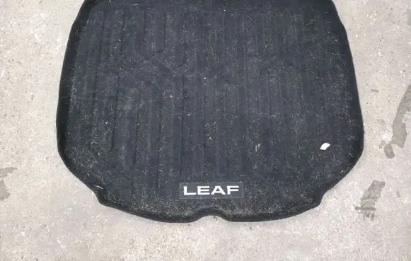 Nissan Leaf II (ZE1) Trunk/boot floor carpet liner KE9655S0S1