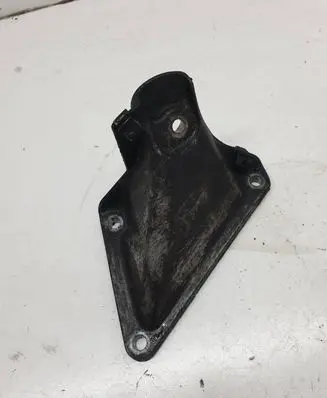 BMW 5 E60 E61 Engine mounting bracket 6761149