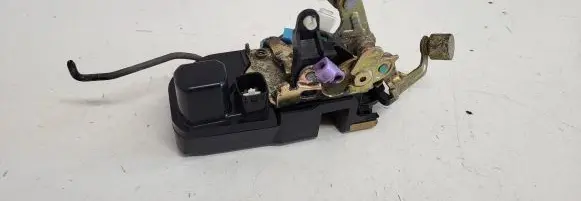 Chrysler Grand Voyager IV Front door lock