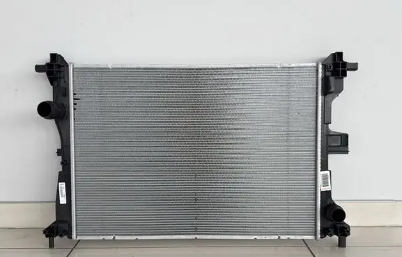 Fiat 500X Coolant radiator 52084519 68430444AA