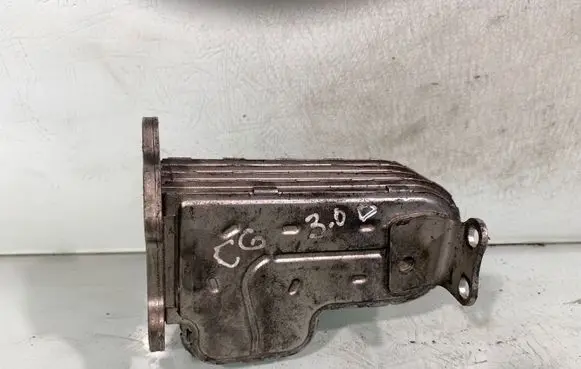 Audi A6 S6 C6 4F EGR valve cooler 059151512h
