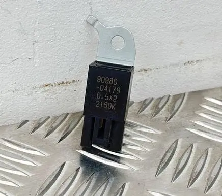 Toyota Auris 150 Other relay 9098004179 2150K