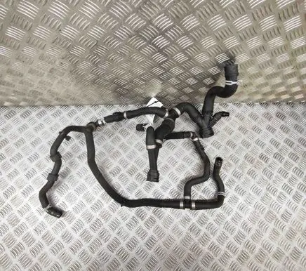 Volvo XC90 Engine coolant pipe/hose 32249593