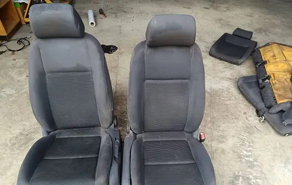 Volkswagen Golf V Seat and door cards trim set 1K4881105FT 8316574