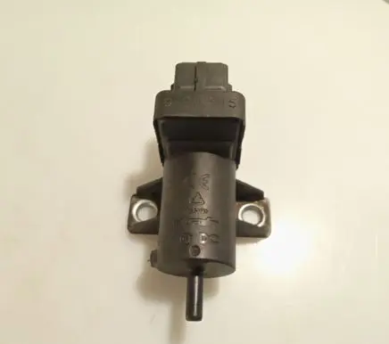Renault Master III Turbo solenoid valve 8200762162