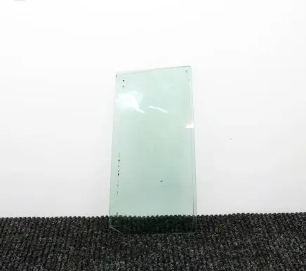 Volkswagen Touran I Rear side window