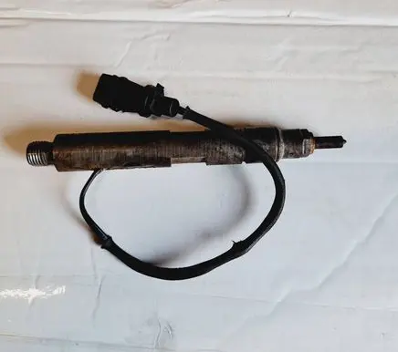 Renault Laguna I Fuel injector