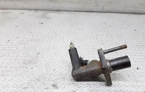 Mazda MPV Clutch master cylinder