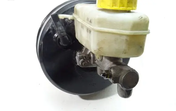 Skoda Fabia Mk2 (5J) Brake booster
