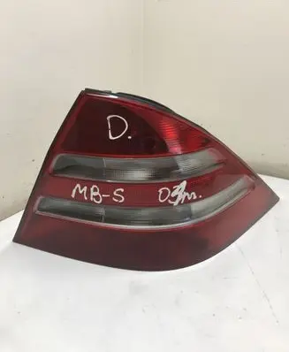 Mercedes-Benz S W220 Rear/tail lights