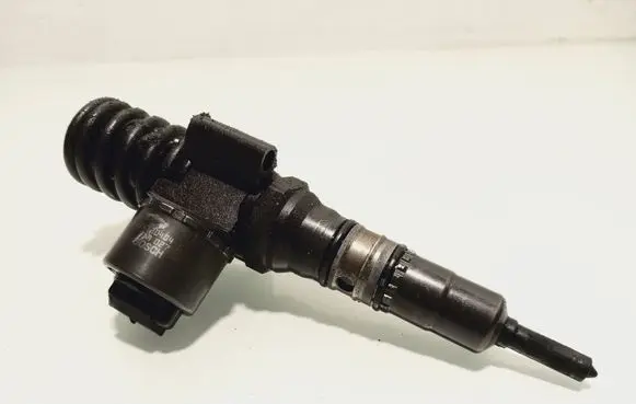 Skoda Octavia Mk2 (1Z) Fuel injector 03G130073G 0414720404
