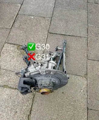 Rear wheel hub