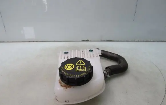 Mazda CX-30 Brake fluid reservoir filler cap with level sensor BDNP43551 CX30