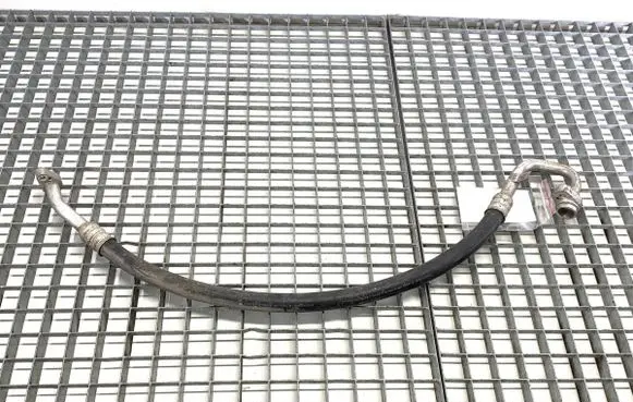 Audi A4 S4 B9 Air conditioning (A/C) pipe/hose 8W0816743B