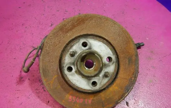 Fiat Idea Front wheel hub spindle knuckle