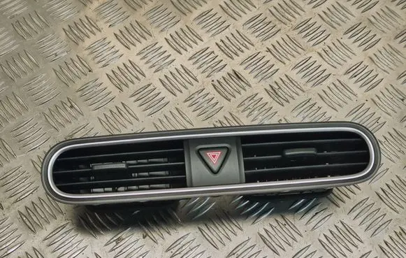 Hyundai Kona I Dash center air vent grill 97410J9000 93790J9000