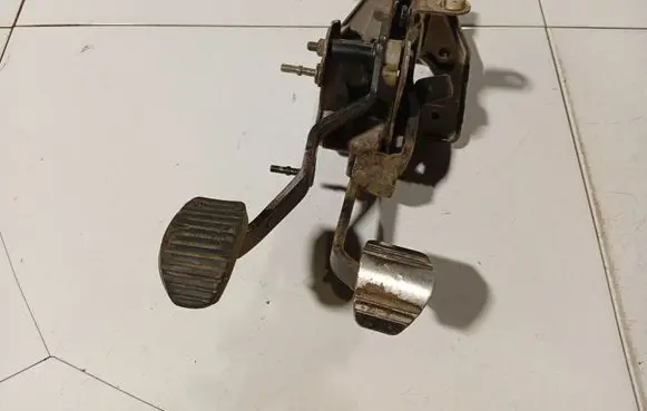 Citroen Xsara Picasso Brake pedal 