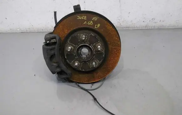 Nissan Juke I F15 Front wheel hub spindle knuckle