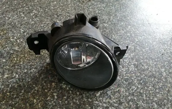 Nissan X-Trail T30 Front fog light 2615589905EW