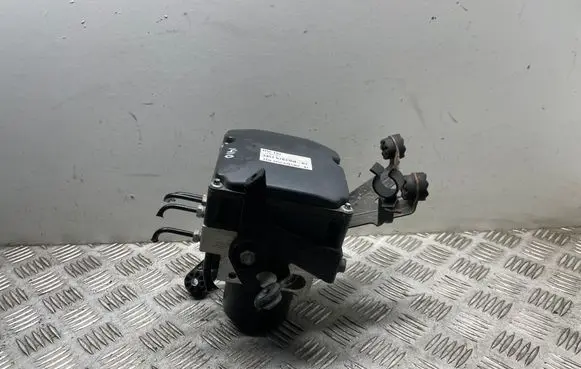 BMW 5 E60 E61 ABS Pump 6783360