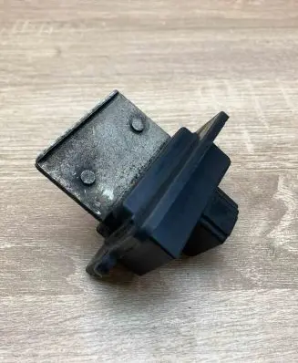 Mazda 626 Heater blower motor/fan resistor HB151GA5RA 2L22