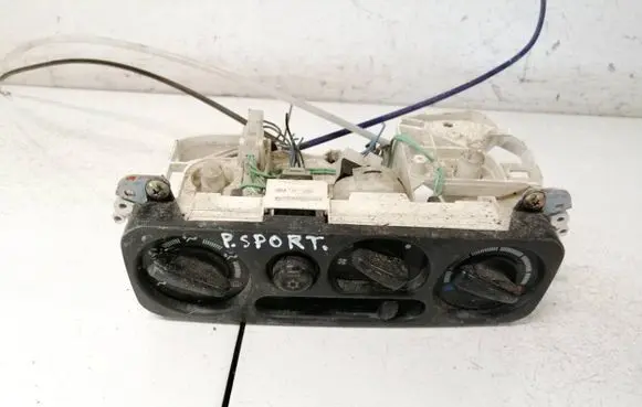Mitsubishi Pajero Climate control unit MR360556