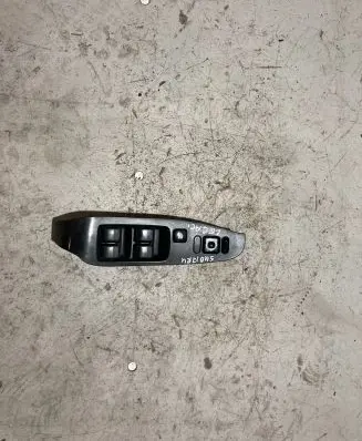 Subaru Legacy Electric window control switch