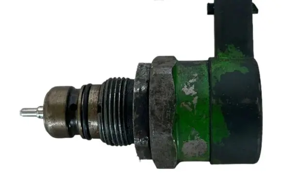 Volvo S60 Fuel pressure regulator 30750409 0281002712
