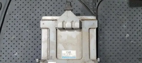 Mazda 626 Engine control unit/module e2t03591t fs0518881c