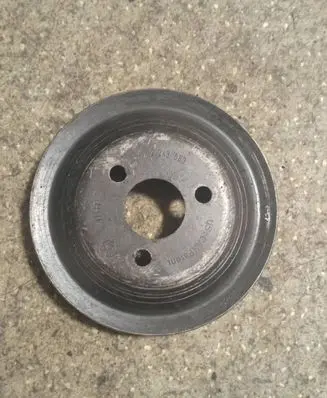 BMW 5 E34 Power steering pump pulley 2243683