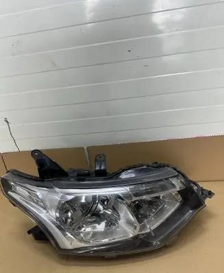 Mitsubishi Outlander Headlight/headlamp 