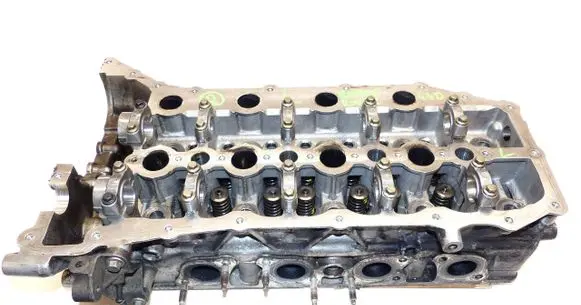 Land Rover Range Rover L405 Engine head AH4Q-6C064-AC